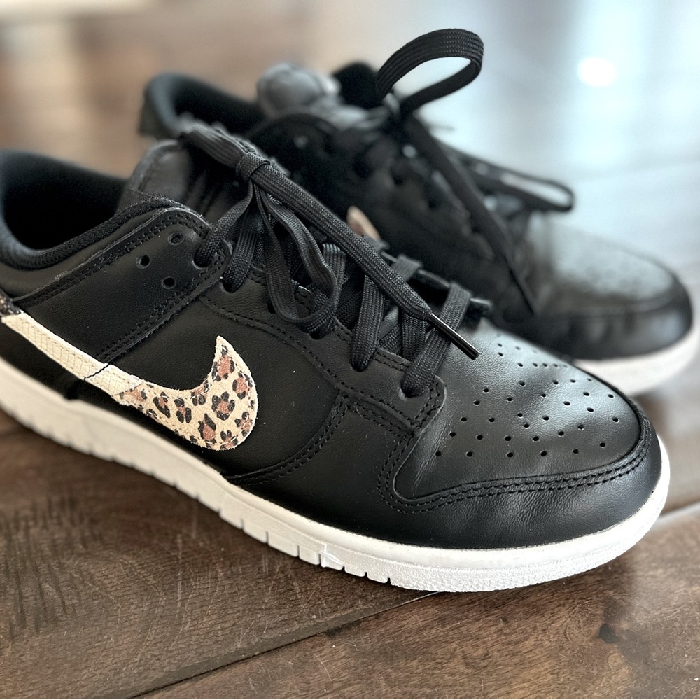 Nike dunk low SE